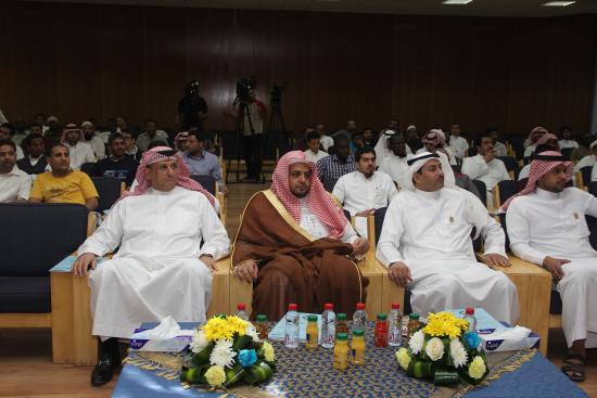 الصورة من اليسار إلى اليمين السيد / سامر الريان رئيس مجموعة التسويق الشيخ / محمد بن لؤي مدير ادارة تشجيع برامج الحماية ف...